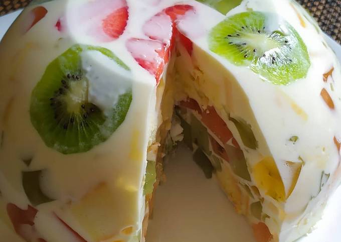 Бисквитный торт с йогуртовым желе и вишней - пошаговый рецепт с фото