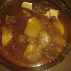 A picture of Keri wala Aloo gosht.