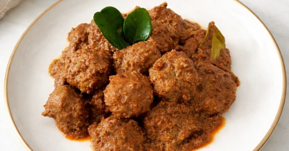 Bola-bola daging bumbu rendang