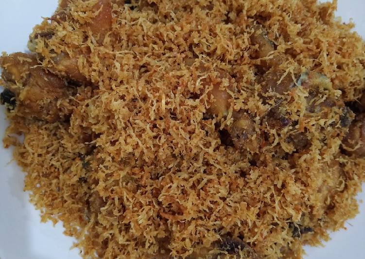 Ayam goreng bumbu kelapa