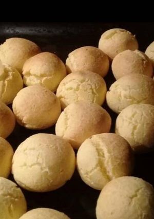 Una foto de Pancitos de queso (pao de queijo)