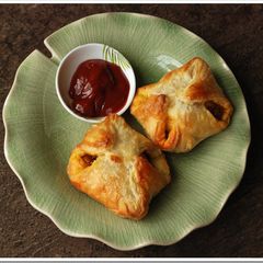 A picture of Kerala Egg Puffs.