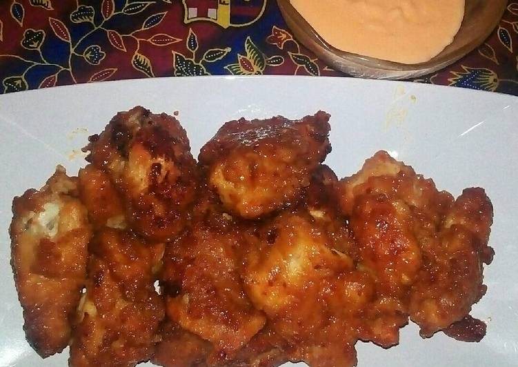 Fire Chicken Wings Cheesy Sauce ala Richeese