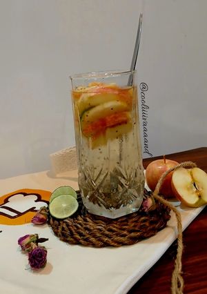 عکسی از دستور پانچ سیب و دانه چیا