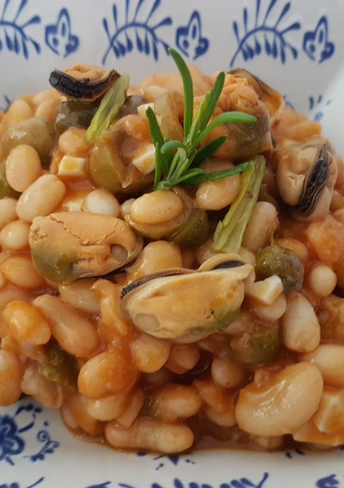 Una foto de Ensalada de judía de ganxet con mejillones en escabeche