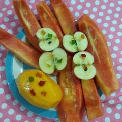 Fruits salad carving A picture of Fruits salad carving.