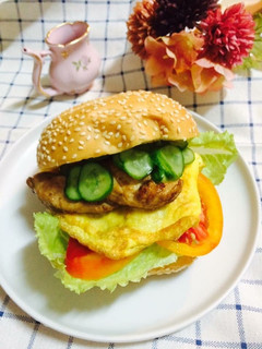 醬燒雞肉漢堡 的食譜成品照片