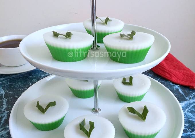 How to Make Delicious Kue Talam Pandan (pr_jajanandaerah)