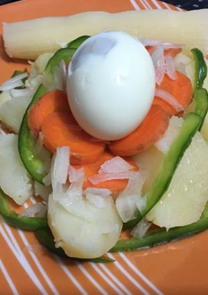 A picture of Potato and cassava salad.