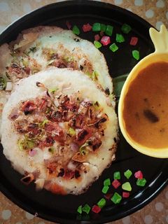 રવા ના ઉત્તપમ (Rava Uttapam Recipe In Gujarati) રેસીપી મુખ્ય ફોટો