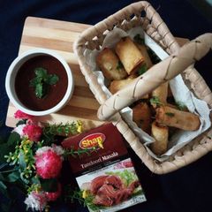 A picture of One bite tandori roll.