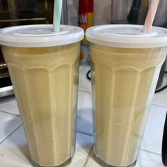 A picture of Mango Shake.
