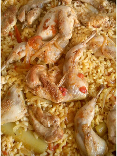 Una foto de Arroz de codornices como me enseñó una amiga