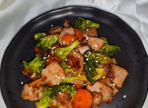 Una foto de Teriyaki de res