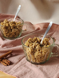 Una foto de 🍎Mug saludable de manzanas con canela y avena - sin harina, sin azúcar - al microondas