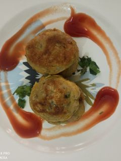 कच्चे केले की पेटीस (kacche kele ki pattice recipe in Hindi) रेसिपी मुख्य फोटो
