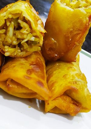 સ્પ્રીંગ રોલ ::: (spring roll recipe in Gujarati) રેસીપી મુખ્ય ફોટો