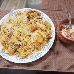 A picture of Paneer tikka biryani.