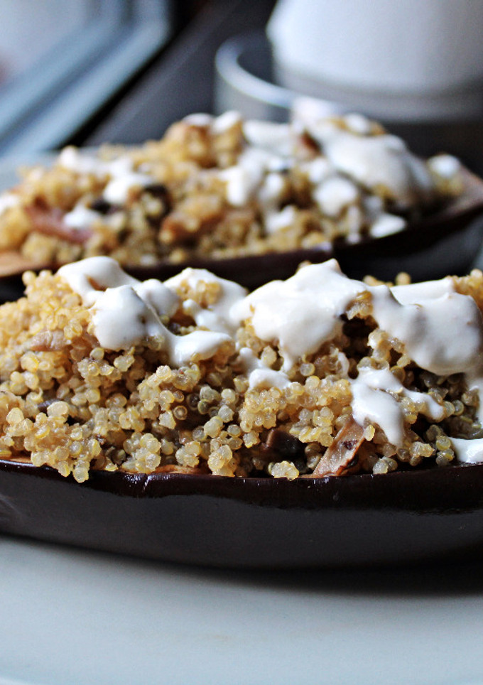 Una foto de Berenjenas rellenas de quinoa