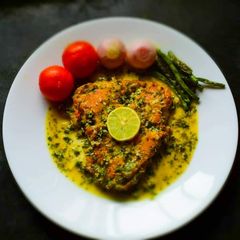 A picture of Chicken Francaise.