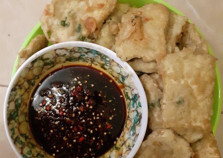 Mendoan tempe sambel kecap