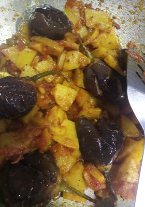 A picture of Potato brinjal bharva.