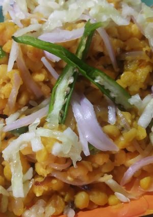 A picture of Chana daal chaat.