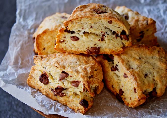 Simple Way to Prepare Any-night-of-the-week The Best Chocolate Chunk Scones Recipe