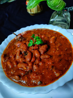 राजमा ग्रेवी (rajma gravy recipe in Hindi) रेसिपी मुख्य फोटो