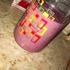 عصير فراوله بالقطع جنااان 🍹🍓-レシピのメイン写真