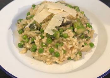 How to Cook Yummy Spring Risotto  Asparagus Pea Lemon and Mint