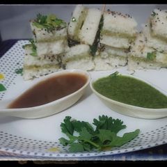 A picture of Sandwich Dhokla.
