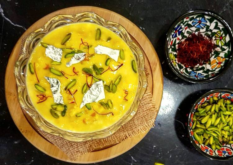 Recipe of Quick Kesar-Pista Rabri