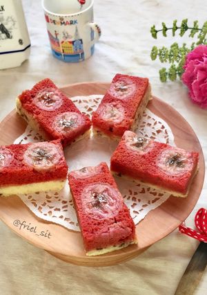 Foto resep Banana-Beetroot Steamed Cake (PR_RecookAnekaBolkus)