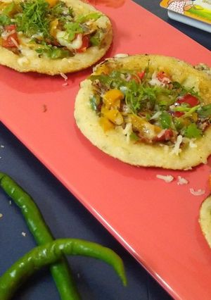 A picture of Bell Pepper Uttapam.