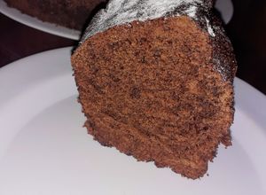 Una foto de Bizcochuelo de Café y Chocolate  -Bolo de Café