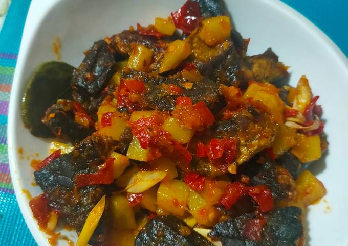 Resep Balado Sambal Goreng Paru Kentang Oleh Dapurngepul Umiostha