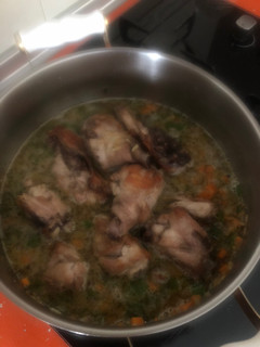 Una foto de Pollo a la cerveza