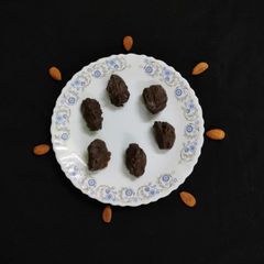 Dates almond chocolate A picture of Dates almond chocolate.