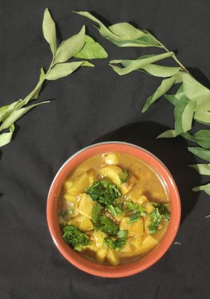 અળવી બટાકા નું શાક (Arvi Bataka Shak Recipe In Gujarati) રેસીપી મુખ્ય ફોટો