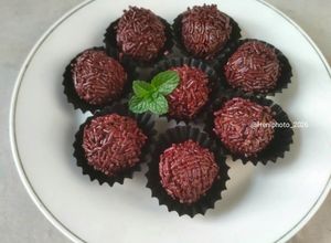 Foto resep Bola Bola Biskuit Cokelat