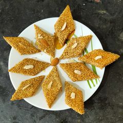 Til chikki A picture of Til chikki.
