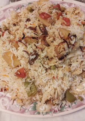 A picture of Mix vegetable biryani.