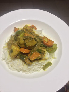 A picture of Chicken Veggies Curry Sauce.