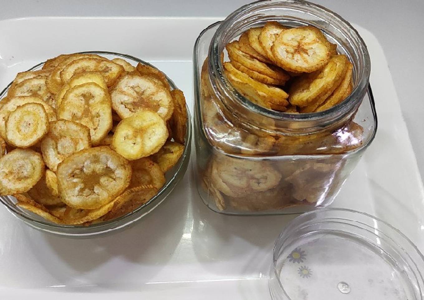 Banana chips Market style (spicy)
