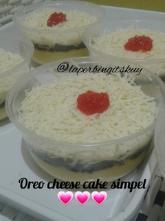 Foto resep Oreo cheese cake strawberry lumer / sweet dessert