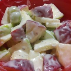 A picture of Creamy boiled apple salad.
