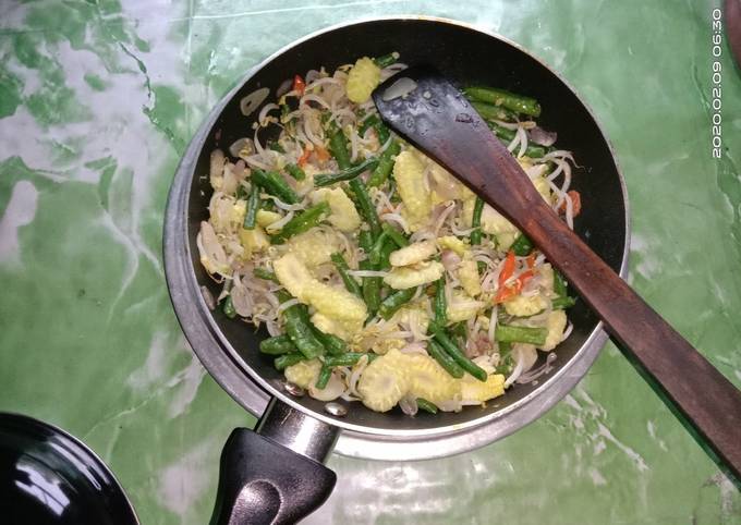 Cara membuat Tumis toge kacang panjang putren Cara membuat Tumis toge kacang panjang putren
