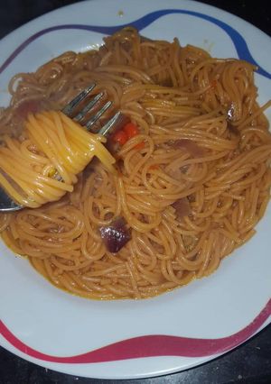 A picture of Jollof spaghetti.