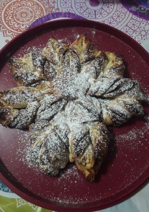 Une photo de Recette 10 - BRIOCHE ÉTOILÉE AU NUTELLA